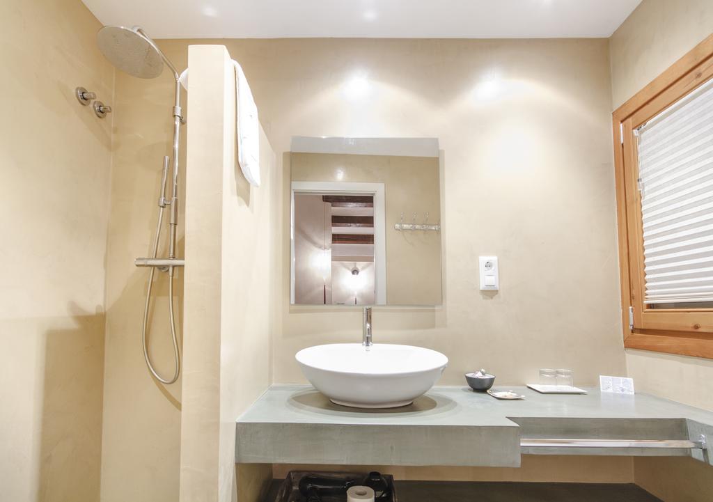 Hotel Rural Cal Torner Adults Only Эльс-Гиаметс Экстерьер фото